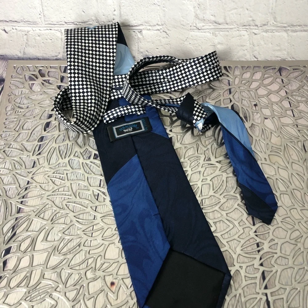 Blue Black and White Diamond Design Men’s Tie